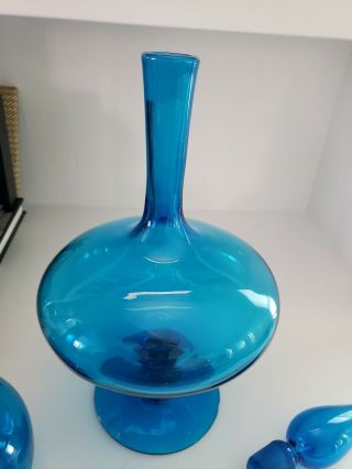 VINTAGE Blue BLENKO DECANTER HUSTED ART GLASS STOPPER Footed Blue 7