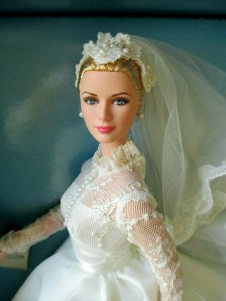 Rare GRACE KELLY - THE BRIDE SILKSTONE Barbie - NRFB - Gold Label - T7942 3