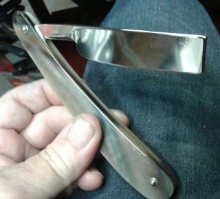 Vintage Wade & Butcher Straight Razor 13/16 " Frosted Etching,  Shv Rdy