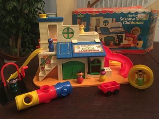 Vtg Fisher Price Little People Sesame Street Clubhouse 937 Complete -