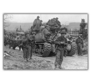 Soldiers Of 2nd Infantry Division M4 Sherman March In Harscheid Photo " 4 X 6 " H