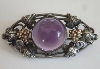 ANTIQUE ARTS & CRAFTS HAND WROUGHT STERLING SILVER GOLD NATURAL AMETHYST BROOCH 3