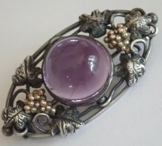 ANTIQUE ARTS & CRAFTS HAND WROUGHT STERLING SILVER GOLD NATURAL AMETHYST BROOCH 6
