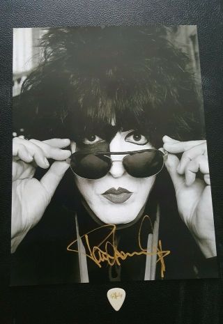 Kiss Paul Stanley Singed Photo With Vintage Guitar Pick