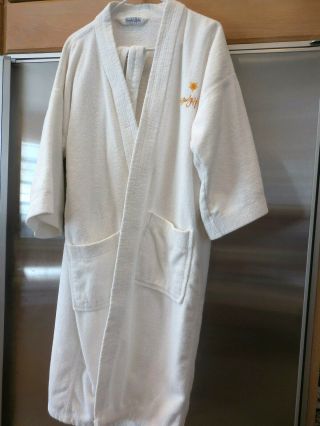 The Beverly Hilton Hotel Bernard Terry Robe Kimono Style W/belt White M/l Vtg