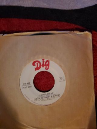 FRIDAY SATURDAY & SUNDAY Rare Soul Funk 45 THERE MUST BE SOMETHING Dig 2