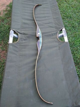 Vintage Bear Glass - Powered Grizzly Recurve Bow Amo - 58 " - 50 Bear Archery