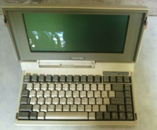 Toshiba T1100 Plus Portable Personal Computer (antique Vintage Retro Laptop)