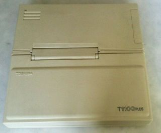 Toshiba T1100 plus portable personal computer (Antique Vintage Retro Laptop) 2