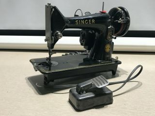 Vintage Singer 99k Portable Sewing Machine Simanco 33681