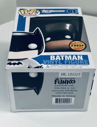 Funko Pop Heroes DC Universe BATMAN (01) CHASE Rare 1st Edition W/Protector 10