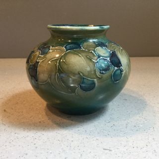 Vintage Green Blue Leaf & Berries Moorcroft Art Pottery Vase England 2.  5 "