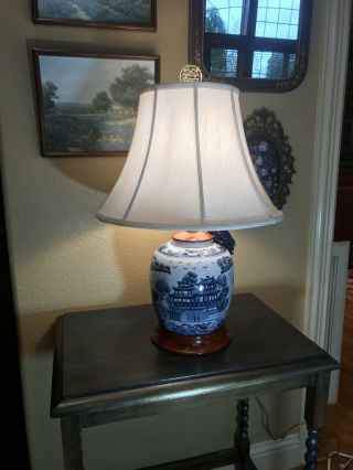 Vintage Oriental Chinese Ginger Jar Lamp Large Porcelain White Blue Perfect 