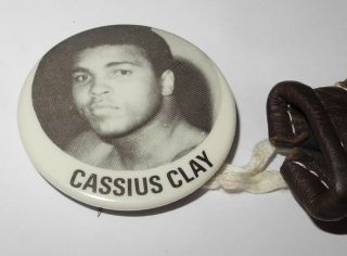 RARE 1960 ' s Boxing Cassius Clay Muhammad Ali Pin Coin Button Mini Glove Pinback 4