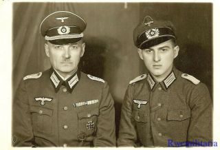 Port.  Photo: Best Studio Pic Wehrmacht Oberleutnant Father & Young Leutnant Son