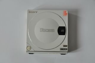 Sony D - 100 Discman With Bp - 100 Battery Rare White Color Collectable Restoration