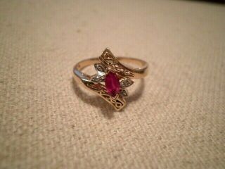 Vintage Natural Ruby / Diamonds 10k Yellow Gold Ring Size 7.  5