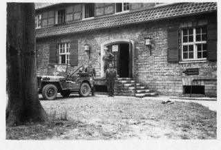 Org Wwii Photo: American Gi’s With Willy’s Jeep Eto