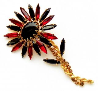 Schreiner Black Cabochon Glass Red Crystal Rhinestone Vintage Gold Flower Brooch