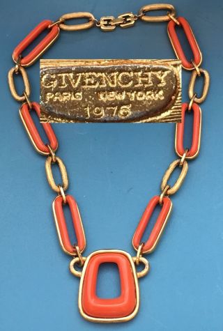 Vintage 1976 Givenchy Modernist Necklace & Pendant Gold Tone Coral Lucite Insert