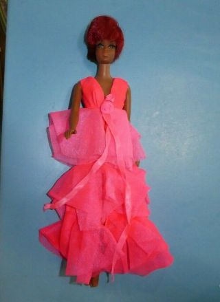 Vintage Barbie Doll - Mod Era 1127 Tnt Julia Doll In Pink Fantasy