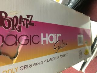 Bratz Magic Hair Raya Doll and Salon Rare HTF Take a look Box 4