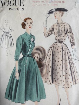 Vogue 7572 Vintage 1951 Sewing Dress Pattern Size 14 Bust 32 50s 1950s Complete