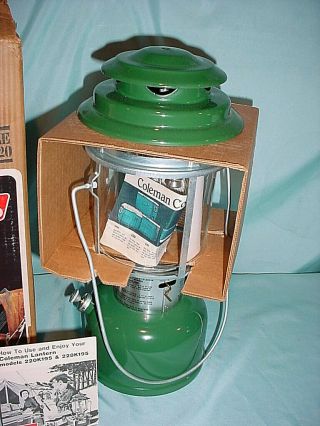 Vintage Coleman Lantern Unfired 220K195 220 Double Mantle Camping 3