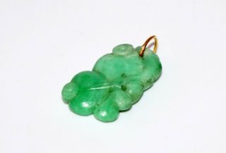 Vintage Chinese Mottle Apple Green Jadeite Jade Carving Double Peach Motif (rac