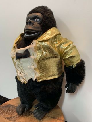 RARE VINTAGE SHOWBIZ PIZZA CHUCK E CHEESE FATZ GERONIMO GORILLA W/ TUX 10” Doll 5