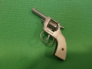 Vintage Mondial Italy Eig.  22 Caliber Blank Starter Pistol Hand Gun Model 1960