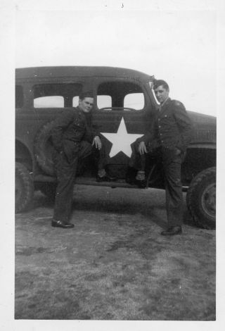 Org Wwii Photo: Gi’s With Army Staff Car