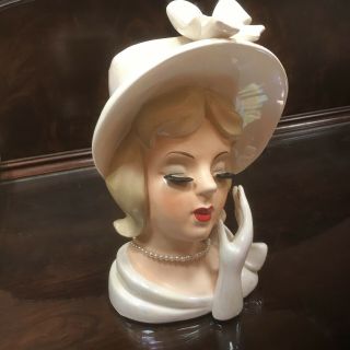 Vintage Iridescent White Porcelain Lady Head Vase Pearl Necklace Unmarked 8” 6