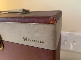 HEAVY WOODEN WAKEFIELD RED/CREAM LP RECORD CASE TOTE Vintage Bakelite Handle 8