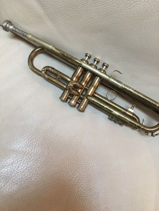 Vintage " Frank Holton Co.  Elkhorn,  Wi.  " Trumpet,  In Hard Case 77230