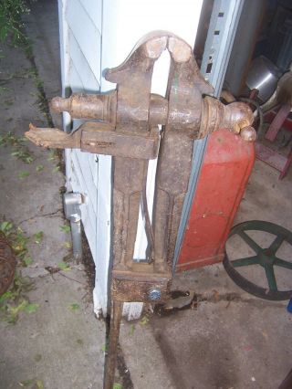 Antique Vintage Blacksmith Post Vise Tool 4 1/2 Jaw,  7 1/2,  