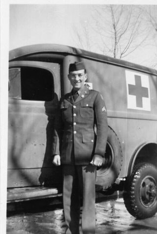 Org Wwii Photo: American Gi Posing With Medical Jeep