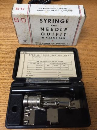 Vintage B - D Diabetic Outfit With Busher Injector And Box