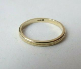 Classic 2mm Wide Vintage 14k Solid Yellow Gold 1.  4 Grams Wedding Band Ring 5.  5