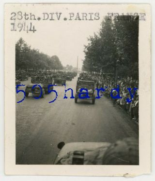 Wwii Us Gi Photo - 28th Infantry Division Trucks Head Towards Luxor Obelisk 1944