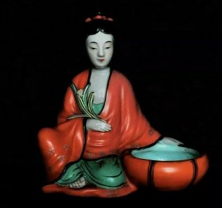 Exquisite Vintage Japanese Porcelain Woman Figurine Hand Painted W/ Wooden Base