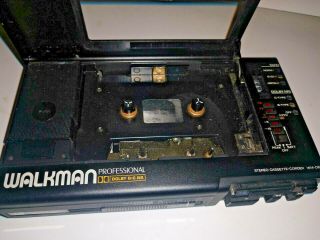 Vintage Sony Walkman WM - D6C Professional Tape Portable Player UN - 4