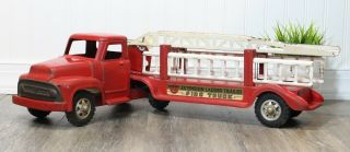 Vintage 1950’s Buddy L Extension Ladder Fire Truck 5751 Pressed Steel 29 " Long