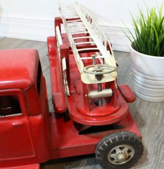 Vintage 1950’s Buddy L Extension Ladder Fire Truck 5751 Pressed Steel 29 