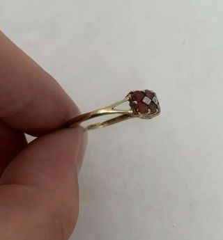 9ct Gold Garnet & Diamond Cluster Ring 9K 375. 3