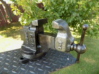 Vintage Athol M & F Co.  Swivel Machinist Vise No.  623 Collectible 3  Jaw 28 Lbs