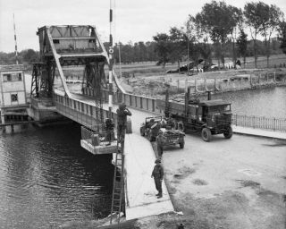 British Transport Caen Canal Bridge At Benouville 8x10 Wwii Ww2 Photo 523