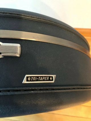 Vintage Blue American Tourist 20” Round Hat Box Train Case Hard Side W/keys ID T 3