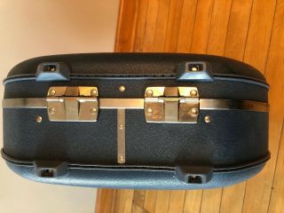 Vintage Blue American Tourist 20” Round Hat Box Train Case Hard Side W/keys ID T 6