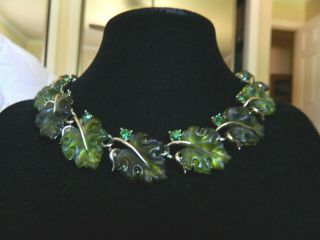 Vintage Signed Lisner Green Molded Lucite Rhinestone Oak Leaf Necklace